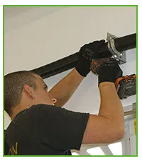 Garage Door 24 Hours Newton Upper Falls, MA 617-996-0765 - emergency-services
